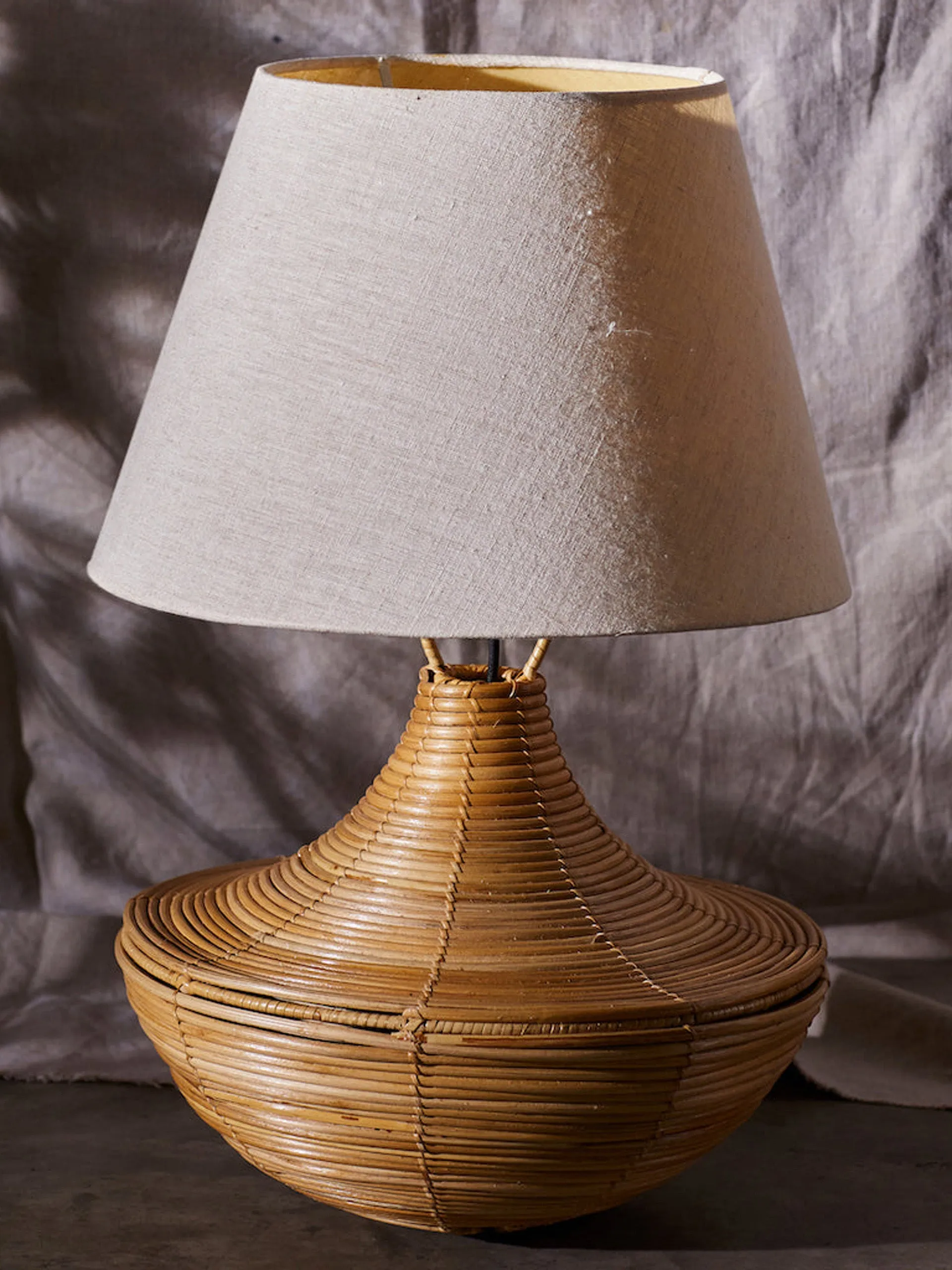 Pagoda large rattan table lamp base