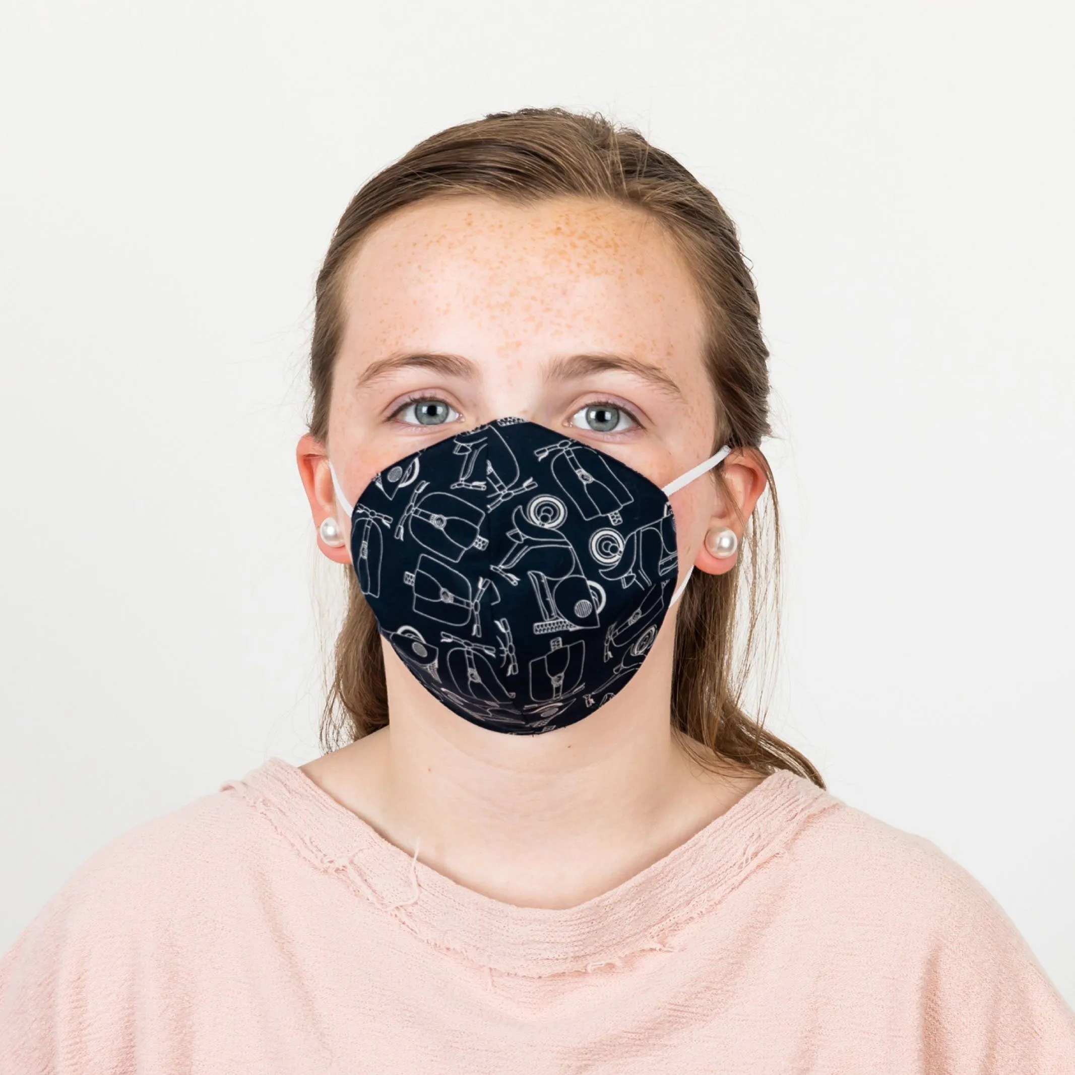 The Children’s Scooter Print 2-Layer Cone Shape Mask